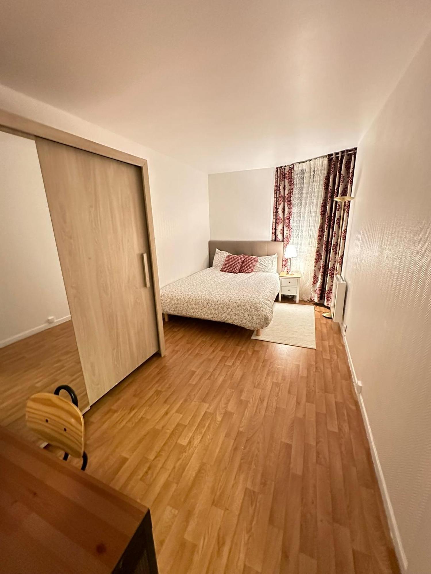 Appartement En Residence- Клиши Экстерьер фото